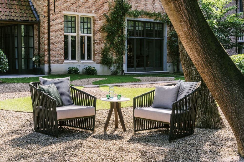 Kettal Bitta lounge armchair Bella Rope stoel - Designverlichting en luxe tuinmeubels bij Paardekooper-Hulst. Gevestigd in Naarden-Vesting op het terrein van ’t Arsenaal van Jan des Bouvrie.