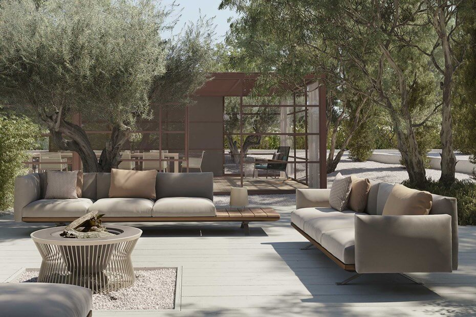 Kettal Boma 3-seater sofa outdoor lounge - Designverlichting en luxe tuinmeubels bij Paardekooper-Hulst. Gevestigd in Naarden-Vesting op het terrein van ’t Arsenaal van Jan des Bouvrie.