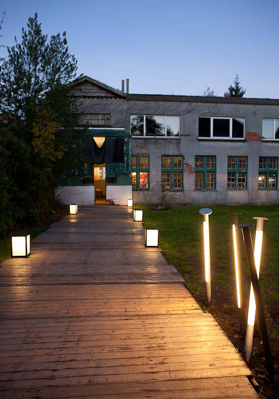 Modular Kabaz vloerlamp HIT-ME prikspot vloerlamp - Designverlichting en luxe tuinmeubels bij Paardekooper-Hulst. Gevestigd in Naarden-Vesting op het terrein van ’t Arsenaal van Jan des Bouvrie.